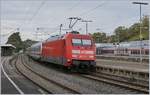 The DB 101  100-6 with an IC by his stop in Radolfzell.