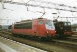 Scanned picture of 103 215 standing at Venlo on 24 October 1008. The loco behind the 103 is ex-NS 1501, disguised as its' original form BR 27003.