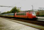 Scanned picture of 103 215 with NSIC/D-Zug Eindhoven-Kln at Venlo on 24 October 1998.