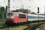 Entry of 103 126 with InterRegio 2754 'AGRICOLA' in Mnchengladbach on 5 November 1999.