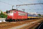 Scanned photo of 103 123 with Dutch IC arriving at Venlo from Köln on 16 April 1998. At Venlo, the German engine will be swapped for a Dutch Class 1600.