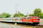 Scanned picture of 110 152 passing through Troisdorf on 13 April 2000.