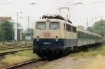 On 13 April 2000 DB 110 281 calls at Kln West. 