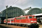 DB 110 465 stands at Karlsruhe Hbf on 2 October 2000.