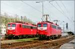 In Singen (Htw), the 110 238-3 is parked while the 110 192-2 is shunting.

Analog photo from April 29, 1995