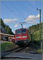 The DB 111 194 with his RE 18768 from Freudenstadt to Ludwigshafen (Rhein) by Röt. 

12.09.2021