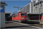 The DB 111 201 in Stuttgart HBF.