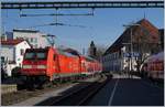 The DB 146 213-4 with a RE to Karlsruhe is leaving Konstanz.


22.03.2019