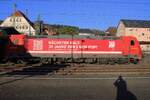Advertising TRAXX 146 208 calls at Plochingen on 19 September 2025.