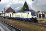 On 27 April 2016 Metronom celebrated 10 years of operations on the regional fast trains between Hamburg and Hannover and while standing at Hamburg-Harburg, Metronom 146 542 makes no secret of the tenth anniversary. Ten years later however, Metronom w ...