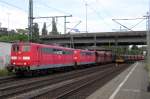 This 'Erzbomber'is hauled by 151 104 at Hamburg-Harburg on 25 September 2014.