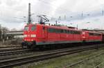 DB 151 146 was seen at Duiburg-Entenfang on 21 March 2017.