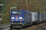 This albatross lacks wings, has wheels instead: TFG-Albatross liveried 152 138 passes through Bingen (Rheinland) on 30 March 2017.