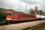 On 3 November 1999 DB 155 249 -still in her original colours- stands at Krefeld Hbf wsith a tank train to Dormagen.