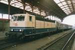 Strassbourg Gare Centrale. DB 181 223 with SNCF UCI-stock has enterd from Offenburg on 31 July 1999. Sadly, the once beautiful station facade has been ruined into a kind of crashed Zeppelin. The stopping trains Offenburg<=>Strassbourg are no longer hauled by 181s.