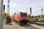 185 217 with an automotives train in closed wagons at Treuchtlingen on 31 May 2009