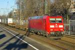 Intermodal service with 185 179 passes through Köln SÜd on 20 January 2017.