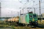 On 4 September 2005 R4C 185 517 hauls a train with sulphuric acid through Naumburg (Saale).