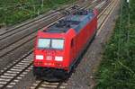 Solo ride for 185 297 through Duisburg on 16 September 2016.