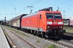 Freight rollercoaster at Neuwied: on 30 April 2026 DB Cargo 185 146 hauls a southbound mixed freight through Neuwied. Tu-Sa Neuwied sees massive flows of freights since it is sited between K�ln and Koblenz on the right Rhine bank (Rechtsrheinisch in  ...