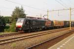 LOCON 189 984 pauses at Tilburg on 29 August 2013 to let a delayed IC-service pass, much to the chagrin of the train driver! And to the joy of the photographer! 