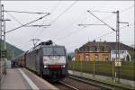 . MRCE 189 094 is hauling a freight train through the stop Trier Ehrang Ort on Ocotber 5th, 2013.