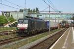 MRCE 189 094 hauls a freight through Boxtel on 22 August 2015.