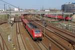 On 7 April 2018, DB 189 055 hauls a freight through Dresden. 