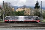 On 4 April 2017 TX Log 189 997 boasts upon her 8,500 HP strength at Kufstein, but at the end of November 2020 stese stickers were transferred from this loco to a new Vectron.