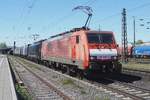 Freight rollercoaster at Neuwied: on 30 April 2026 DB Cargo 189 084 hauls a southbound ironore train in Innofreight containers through Neuwied. Tu-Sa Neuwied sees massive flows of freights since it is sited between K�ln and Koblenz on the right Rhine ...