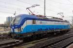On a rainy 5 April 2018, ELL/CD 193 291 waits for assignments at Dresden Hbf. 