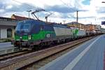 On 9 May 2018 ELL 193 233 hauls a sister loco and a block train through Passau.