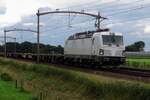 RTB 193 485 hauls an empty container train through Hulten on 7 July 2021.