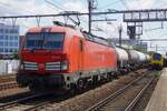 DBC 193 375 hauls a tank train through Antwerpen-Berchem on 3 July 2026.