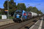 Am Nachmittag des 23. September 2026 zieht die DPB 193 804 einen Kesselwagenzug durch Krefeld-Oppum in Richtung Krefeld. Aufgrund des starken Personenverkehrs in Oppum ist ein durchfahrender Güterzug hier eine eher seltene Erscheinung.