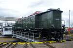 On 19 September 2015 E 95-02 had just been restored to pristine condition and found herself on the turn table at the Bw Arnstadt.