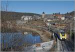 Alstom Coradia Continental 1440 677 jest w drodze z Seebrugg do Titisee i zbliża się do Schluchsee.

27 grudnia 2025
