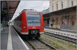 The DB 425 313-4 / 813-3 is waiting as RB 33 to Kressbronn in Friedrichshafen for departure.

July 8, 2026