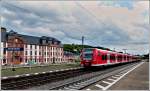 425 597-2 is leaving the station Koblenz-Ehrenbreitstein on June 24th, 2011.