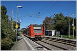 The DB 426 014-7 as RB on the journey from Signne to Schaffhausen stopping in Bietingen.
Sept. 19, 2022