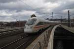 Here 411 081-2  Horb am Neckar  as ICE1548 from Berlin Ostbahnhof to Cologne/Bonn Airport with 411 077-0  Rahtenow  as ICE1538 from Berlin Ostbahnhof to Cologne main station. Berlin main station, 25.2.2012.