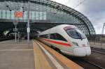 Here 411 577-0  Rathenow  as ICE1538 from Berlin Ostbahnhof to Cologne main station with 411 581-2  Horb am Neckar  as ICE1548 from Berlin Ostbahnhof to Cologne/Bonn Airport. Berlin main station, 25.2.2012.