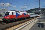 Here 5 370 006 with EC54 from Gdynia Glowna to Berlin central station. Berlin central station, 4.7.2012.