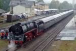 Birthday party: 01 0509 with a steam shuttle stands in Neuenmark-Wirsberg on 21 September during the 90th anniversary of DRG/DB/DR Class 01.