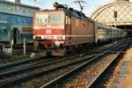 On 6 November 1999 DB 180 001 hauls EuroCity HUNGARIA out of Dresden Hbf for the leap to Berlin.