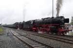 On a grey 21 September 2014 01 202 is about to haul an extra train on the Schiefe Ebene from Neuenamrkt-Wirsberg.