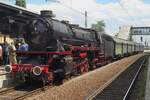 Ochsenlok 41 018 calls at Neustadt (Werinstrasse) with a steam train on 1 June 2014.
