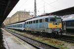 Only one day later, Budapest was soaked in rain, as is evident on this photo of 431 165 at Budapest-Keleti on 21 September 2017.