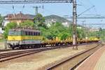 Works train with GySEV 430 333 passes Budapest-Kelenföld on 13 May 2018. 
