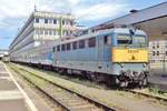 MAV 431 074 stands at Budapest Deli on 13 May 2018. 